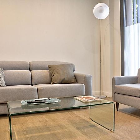 Apartamento De Dos Dormitorios En Triana Seville Exterior photo