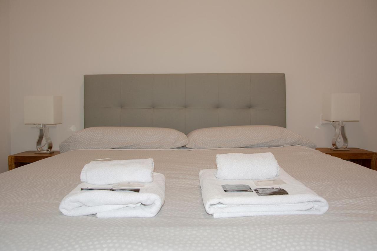 Apartamento De Dos Dormitorios En Triana Seville Exterior photo