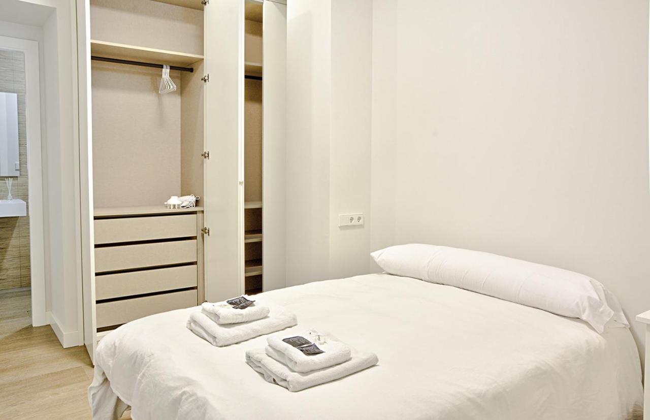 Apartamento De Dos Dormitorios En Triana Seville Exterior photo